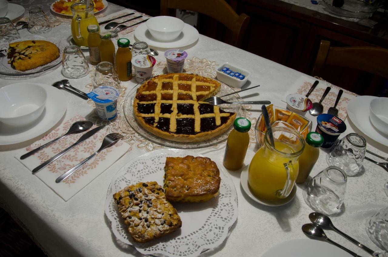 La Coccinella Bed & Breakfast Iesi Ngoại thất bức ảnh